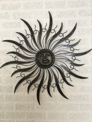 Beautifully beautiful decorative metal wall ornament, THE SUN.